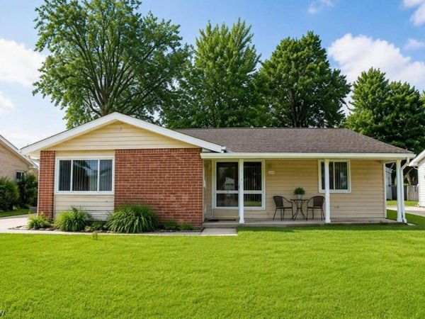 2134 E 39th Street , Lorain, OH 44055