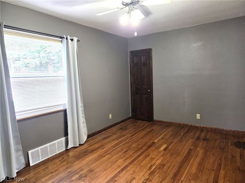 21444 Northwood Avenue, Fairview Park, OH 44126 Photo 20