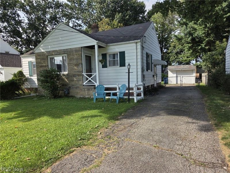 21444 Northwood Avenue, Fairview Park, OH 44126 Photo 3