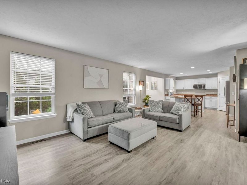 6840 Majestic Drive, North Ridgeville, OH 44039 Photo 11