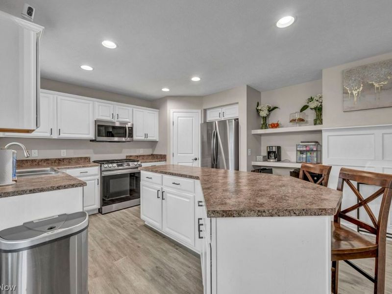 6840 Majestic Drive, North Ridgeville, OH 44039 Photo 18