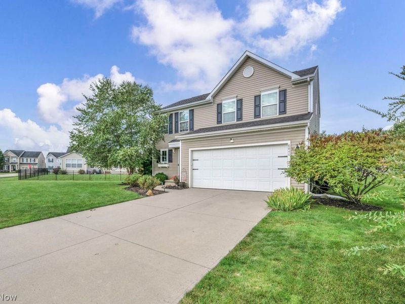 6840 Majestic Drive, North Ridgeville, OH 44039 Photo 3