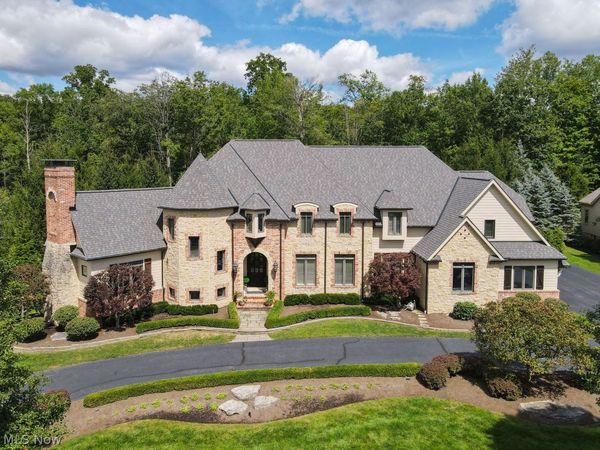 17375 Lookout Drive , Chagrin Falls, OH 44023