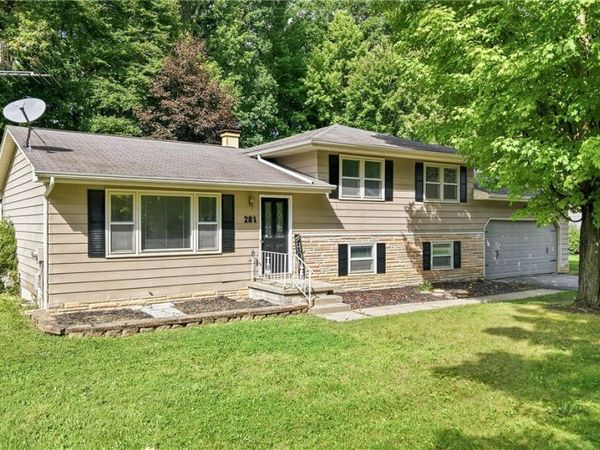 281 Cricklewood Drive , Cortland, OH 44410