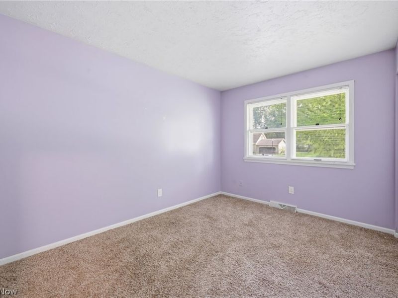 281 Cricklewood Drive, Cortland, OH 44410 Photo 16