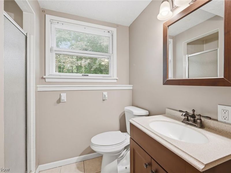 281 Cricklewood Drive, Cortland, OH 44410 Photo 23