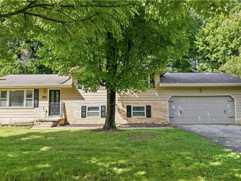 281 Cricklewood Drive, Cortland, OH 44410 Photo 3