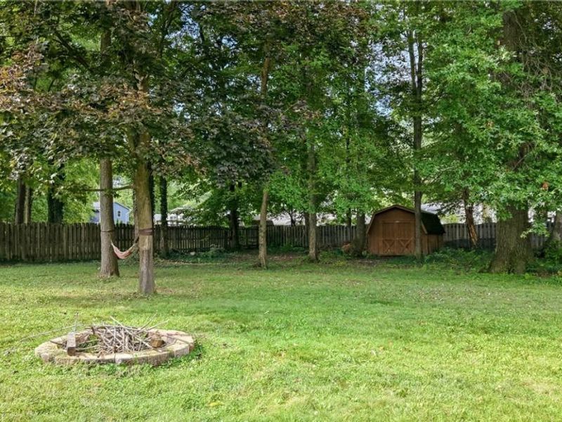 281 Cricklewood Drive, Cortland, OH 44410 Photo 30