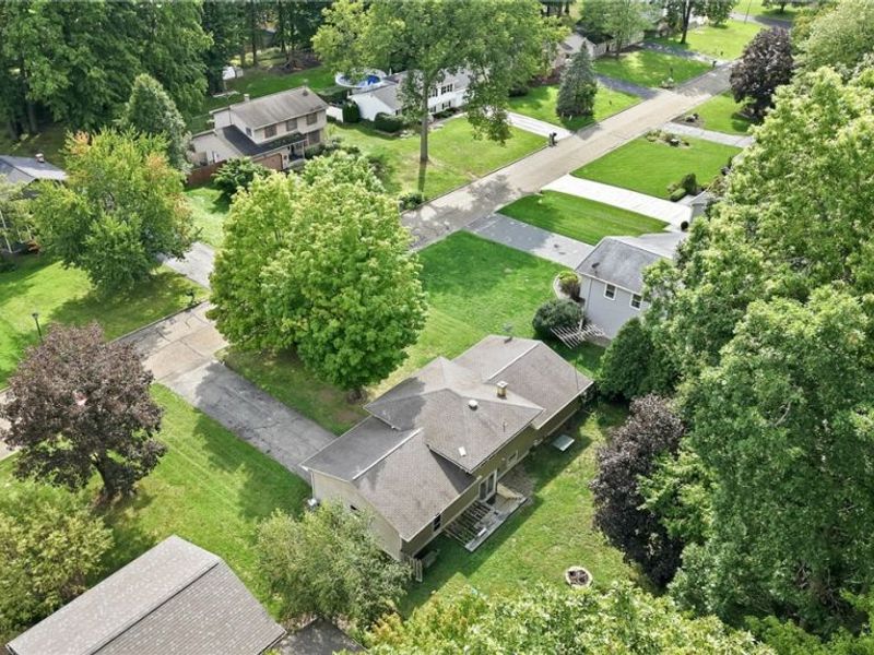 281 Cricklewood Drive, Cortland, OH 44410 Photo 31
