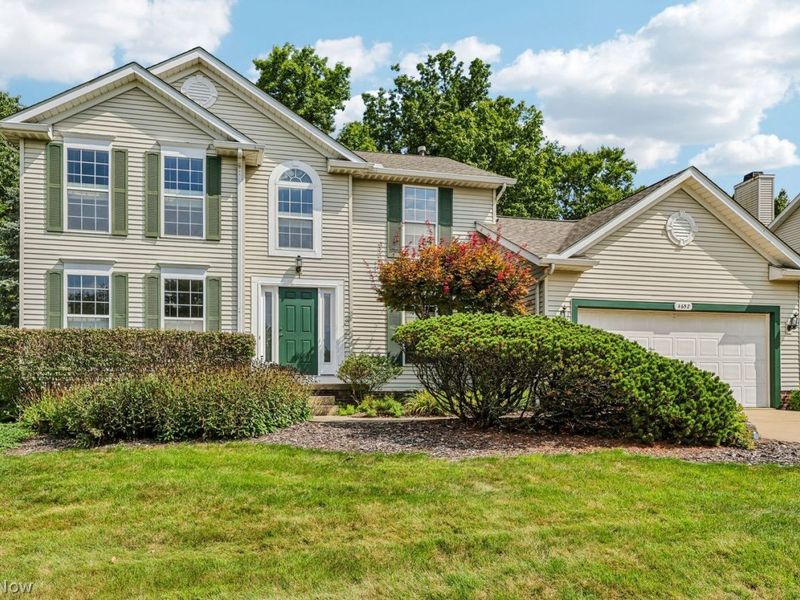 4652 Squire Drive, Sagamore Hills, OH 44067 Photo 2