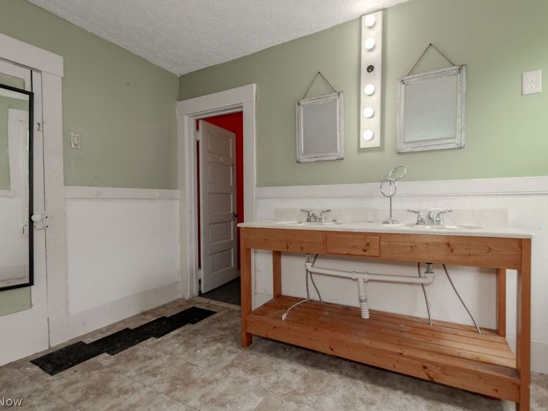 139 Center Street, Chardon, OH 44024 Photo 14