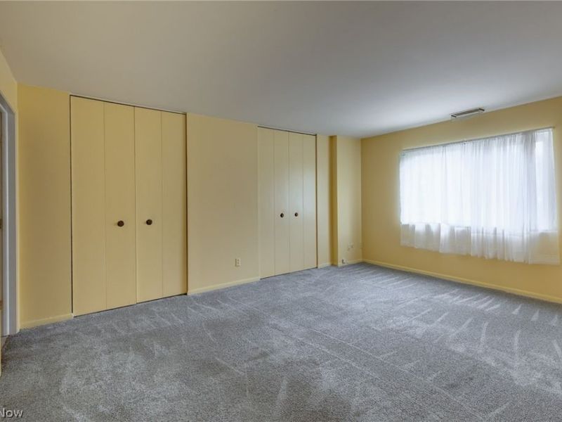 255 N Portage Path, Unit 204, Akron, OH 44303 Photo 14