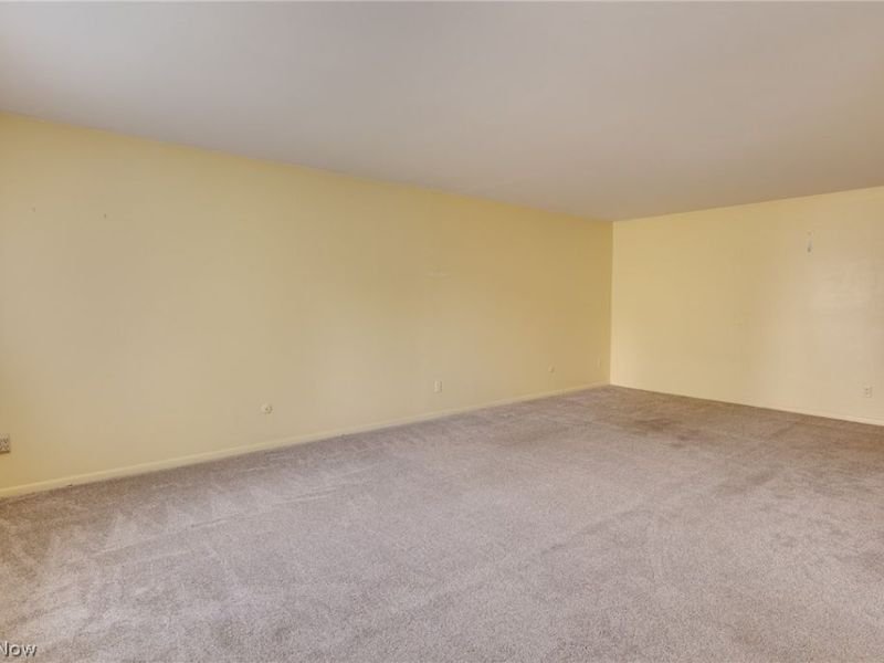 255 N Portage Path, Unit 204, Akron, OH 44303 Photo 5