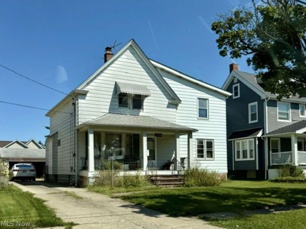 16900 Larchwood Avenue , Cleveland, OH 44135