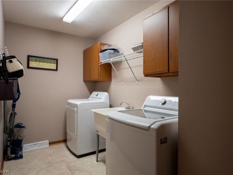 107 Amberwood Court, Boardman, OH 44512 Photo 13