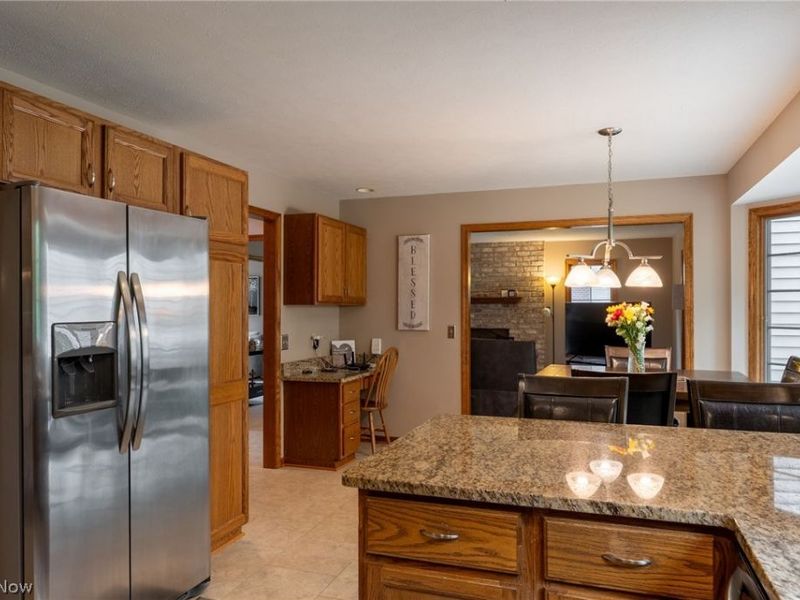 107 Amberwood Court, Boardman, OH 44512 Photo 9