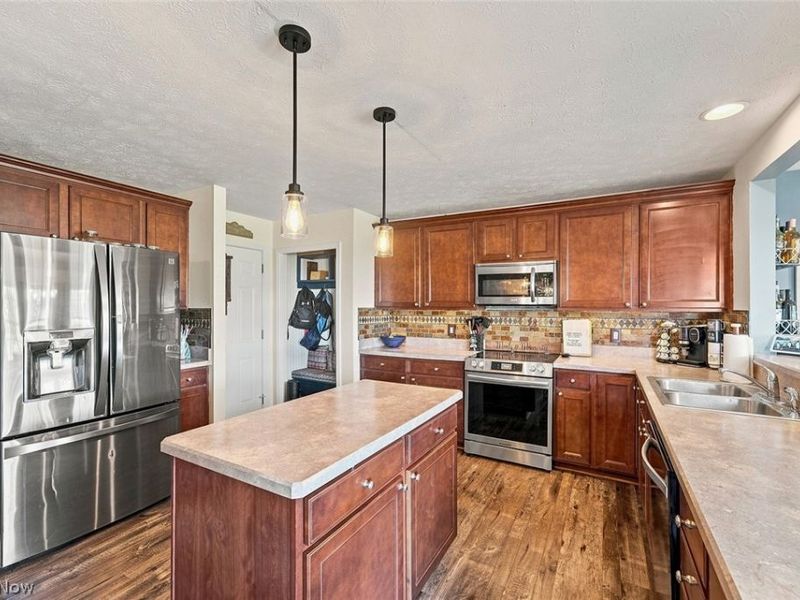 9110 Morgan Circle, North Ridgeville, OH 44039 Photo 8