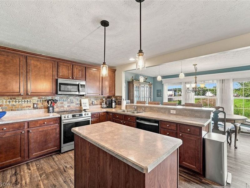 9110 Morgan Circle, North Ridgeville, OH 44039 Photo 9