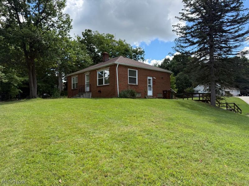 6311 W Pleasant Valley Road, Parma, OH 44129 Photo 2
