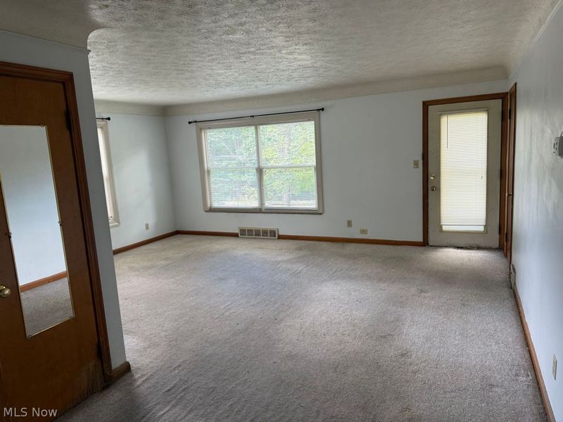 6311 W Pleasant Valley Road, Parma, OH 44129 Photo 4
