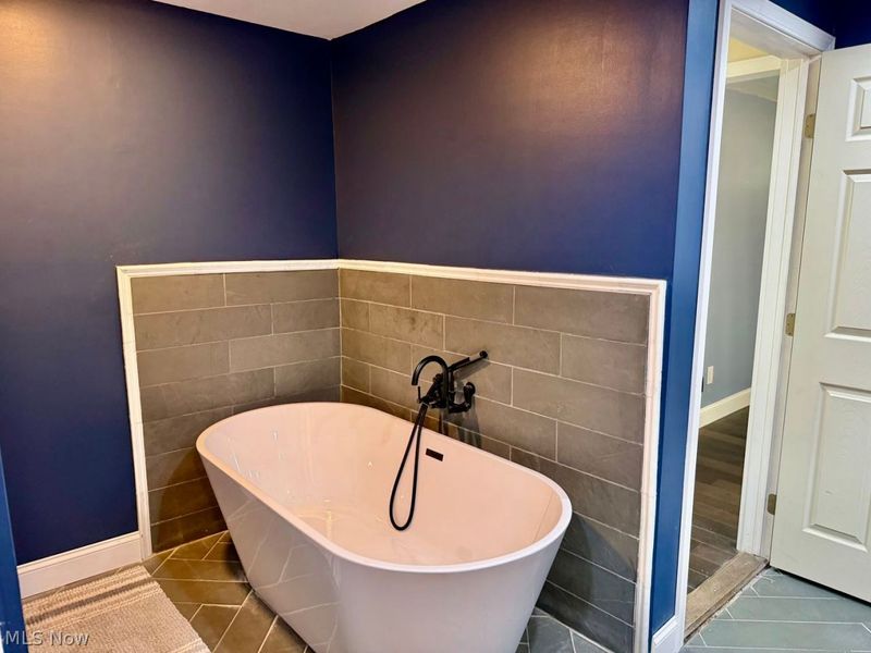 4875 Redwood Drive , Sheffield Lake, OH 44054 Photo 17