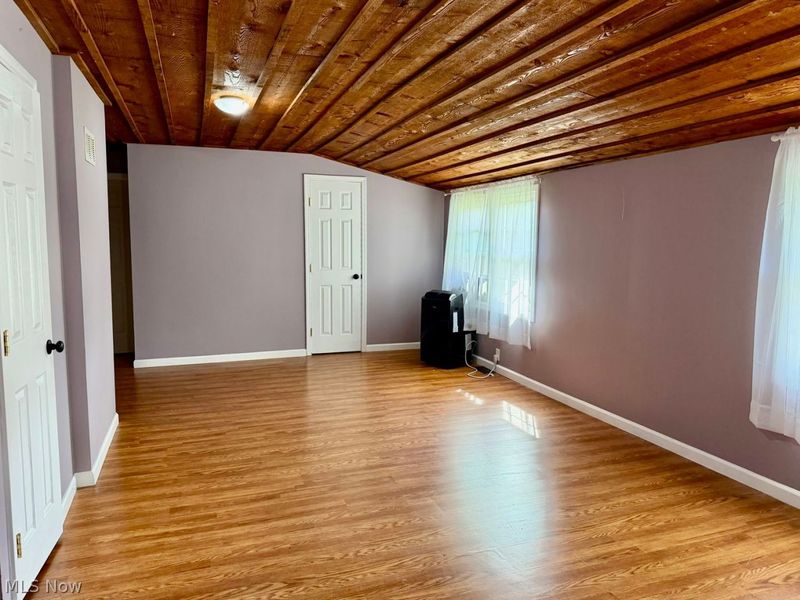 4875 Redwood Drive , Sheffield Lake, OH 44054 Photo 23