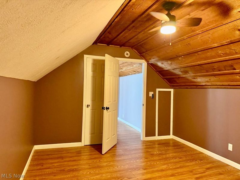 4875 Redwood Drive , Sheffield Lake, OH 44054 Photo 26