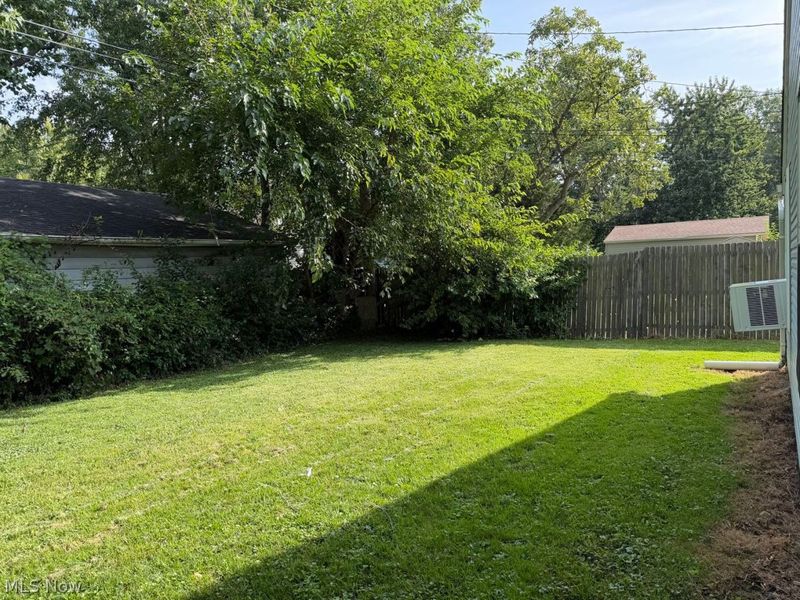 4875 Redwood Drive , Sheffield Lake, OH 44054 Photo 29