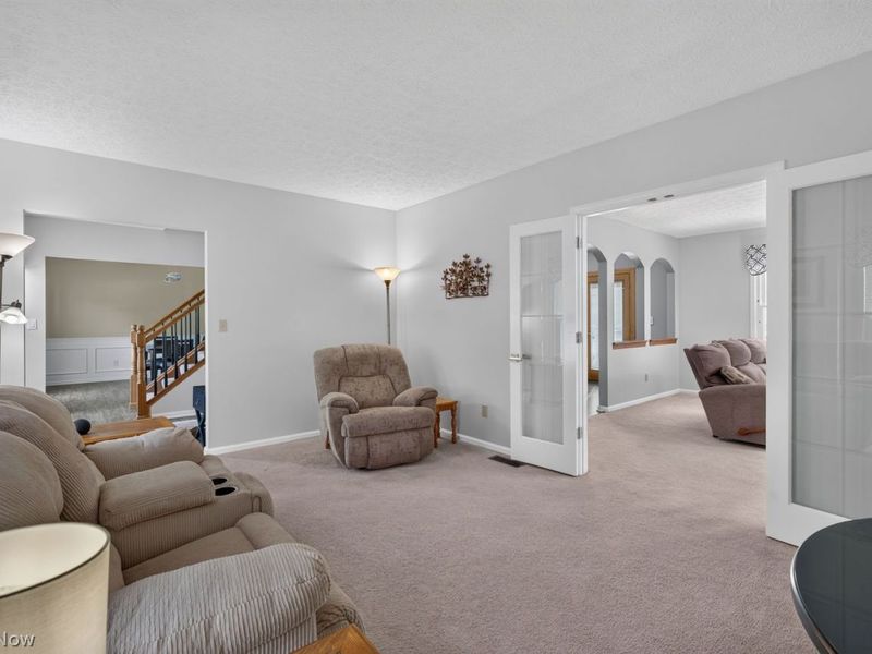 8948 Manor Court, Macedonia, OH 44056 Photo 11