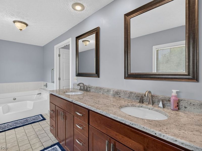 8948 Manor Court, Macedonia, OH 44056 Photo 22