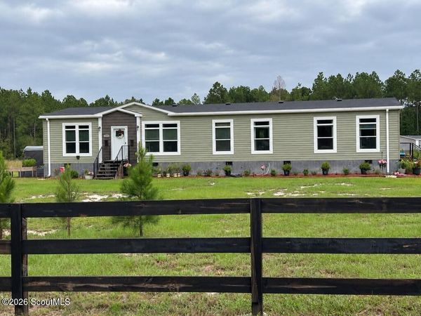 2460 Miller Hayes Road , Waycross, GA 31503