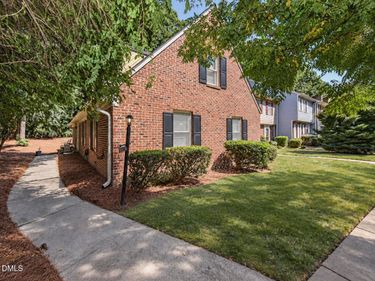 5674 Hamstead Crossing, Raleigh, NC 27612