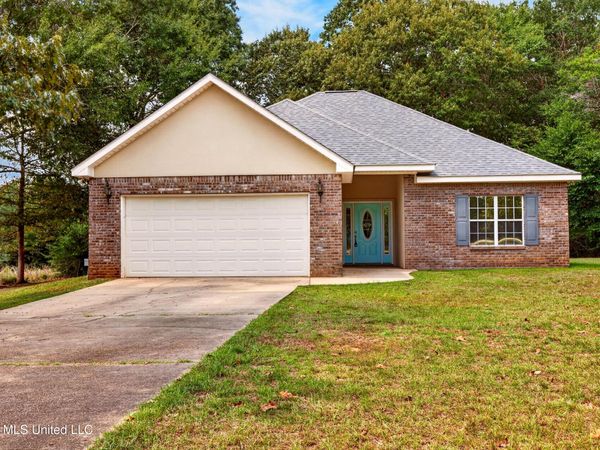 1914 Woodland Drive, Wiggins, MS 39577