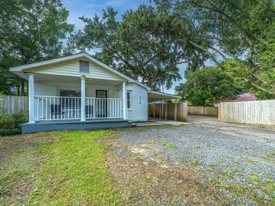 2136 Easy Street , North Charleston, SC 29406