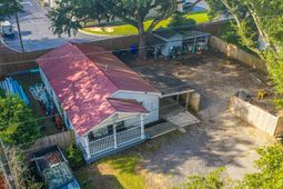 2136 Easy Street  photo 4
