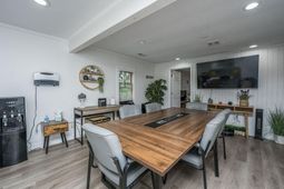 2136 Easy Street  photo 4