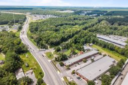 1190 Clements Ferry Road  photo 4
