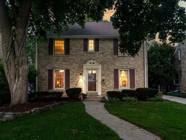 2630 N 88th STREET, Wauwatosa, WI 53226