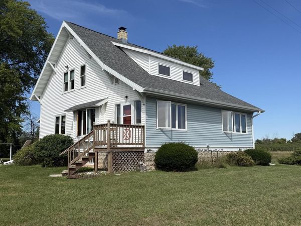 18536 US Highway 151, Valders, WI 54245
