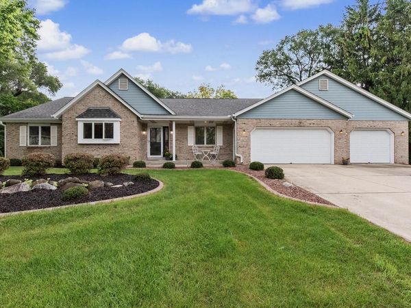 210 Riveredge COURT, Thiensville, WI 53092