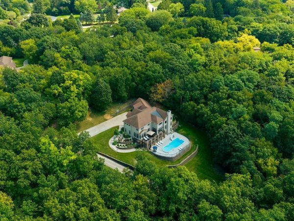N41W28088 Glacier ROAD, Pewaukee, WI 53072