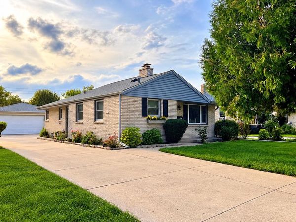 1139 S 117th STREET, West Allis, WI 53214