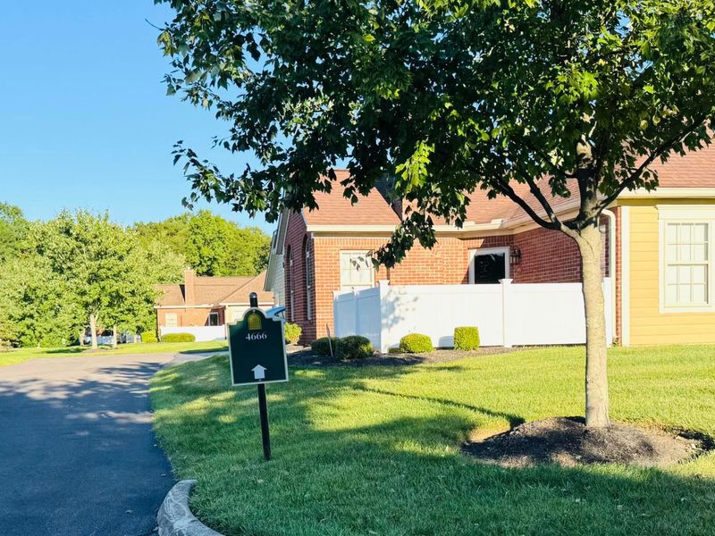 4666 Wenham Park, Unit 28, Columbus, OH 43230 Photo 10