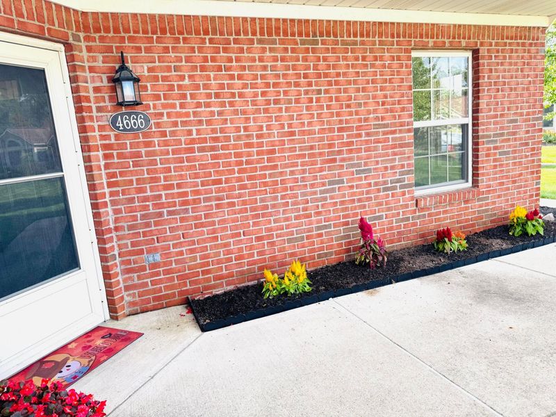 4666 Wenham Park, Unit 28, Columbus, OH 43230 Photo 2