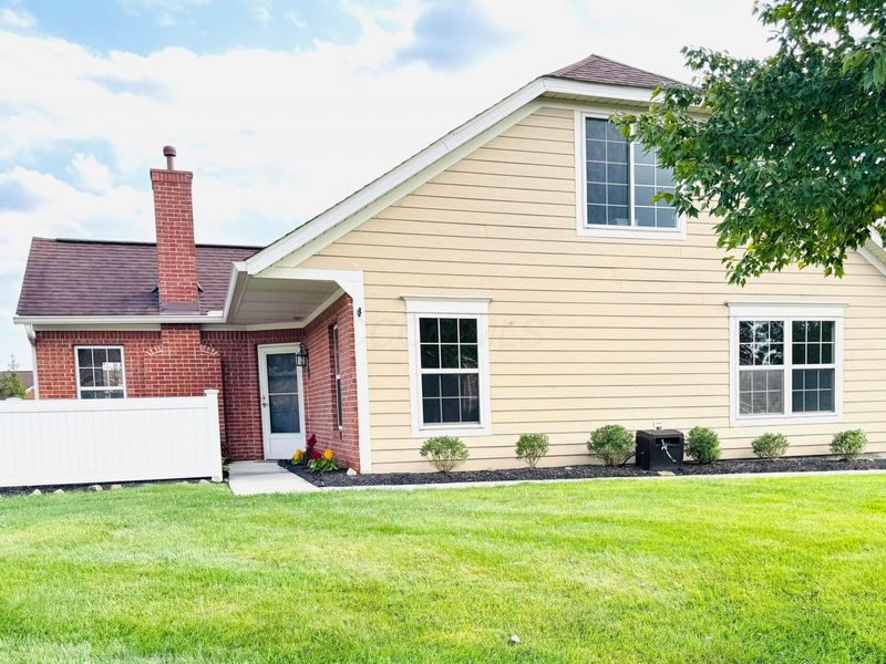 4666 Wenham Park, Unit 28, Columbus, OH 43230 Photo 6