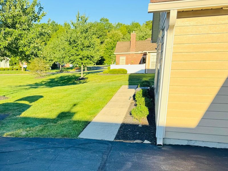 4666 Wenham Park, Unit 28, Columbus, OH 43230 Photo 7