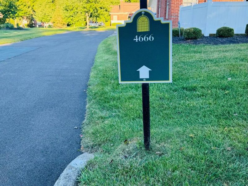 4666 Wenham Park, Unit 28, Columbus, OH 43230 Photo 9