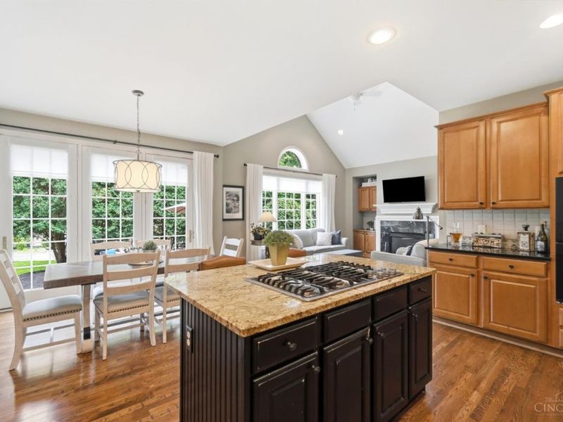 819 River Forest Drive, Hamilton Township, OH 45039 Photo 18