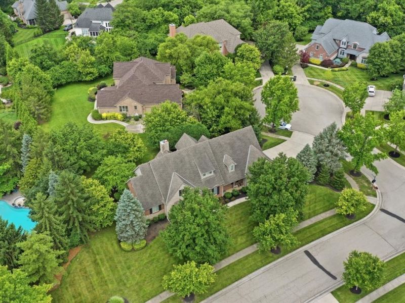 819 River Forest Drive, Hamilton Township, OH 45039 Photo 2