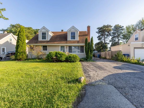 18843 W Deerpath Road , Grayslake, IL 60030